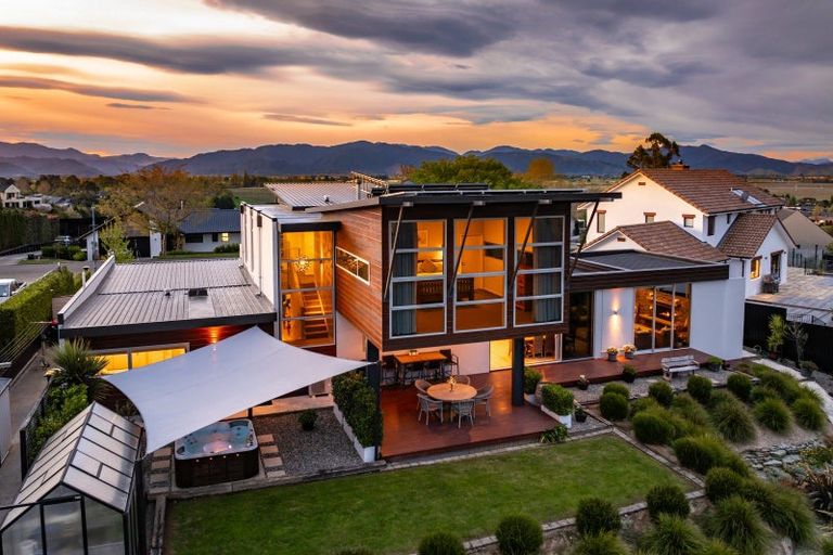 Photo of property in 12 Golf View Close, Fairhall, Blenheim, 7272