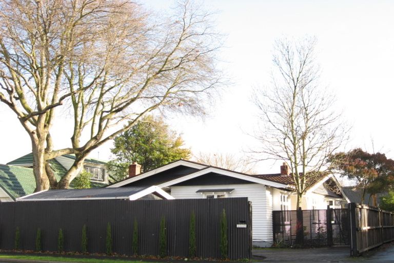 Photo of property in 2/115 Innes Road, St Albans, Christchurch, 8052