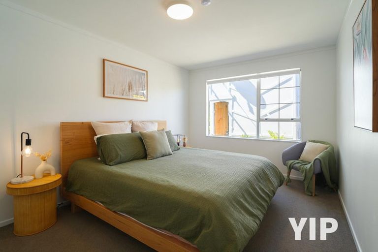 Photo of property in 2/38 Salford Street, Newlands, Wellington, 6037