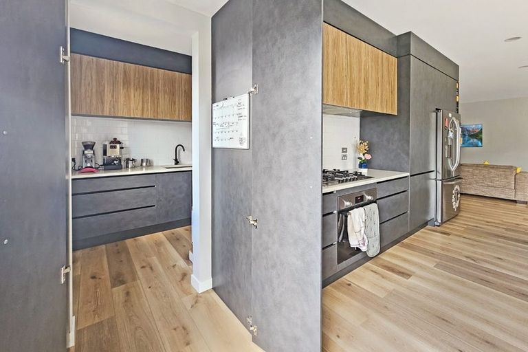 Photo of property in 8 Pukemarino Road, Waimauku, 0812