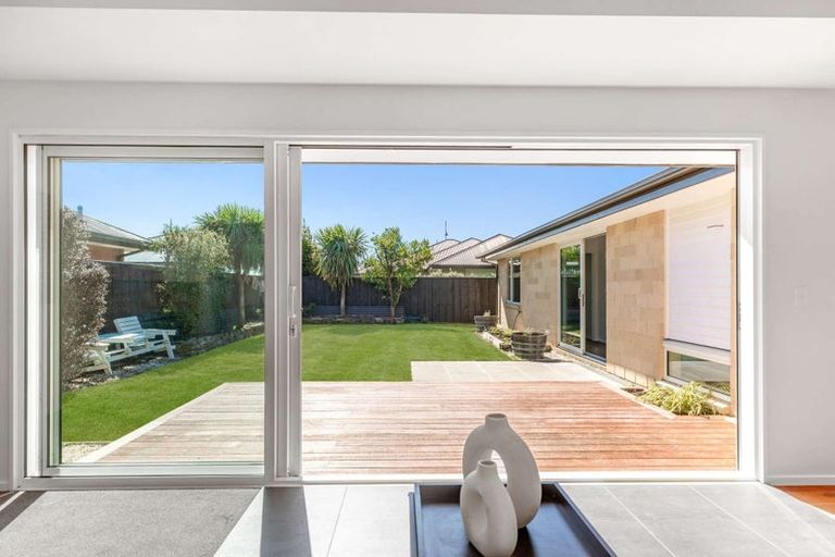 Photo of property in 14 Waimarie Street, Pegasus, 7612