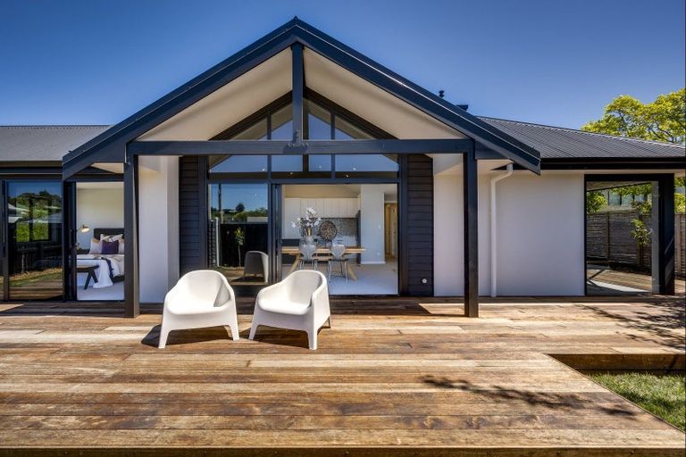 Photo of property in 30a Lucknow Road, Havelock North, 4130