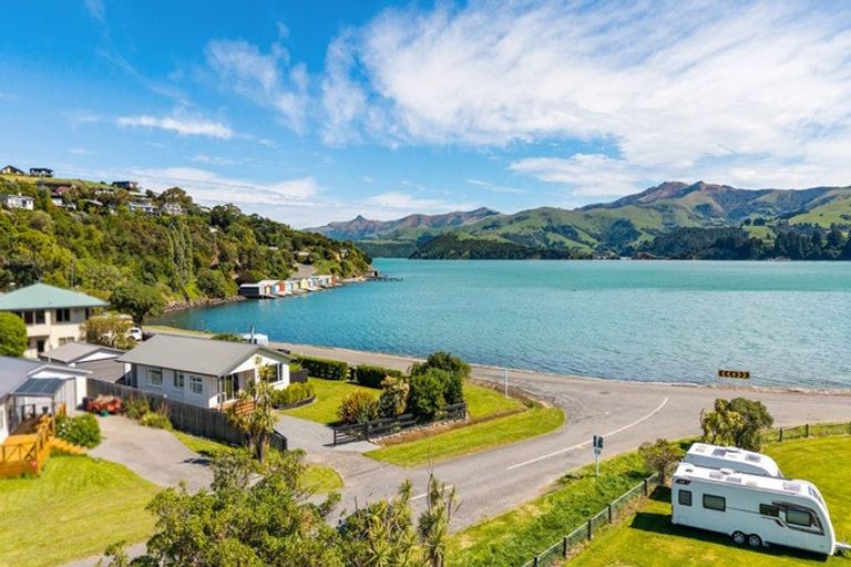 Photo of property in 2 Haywards Lane, Duvauchelle, 7581