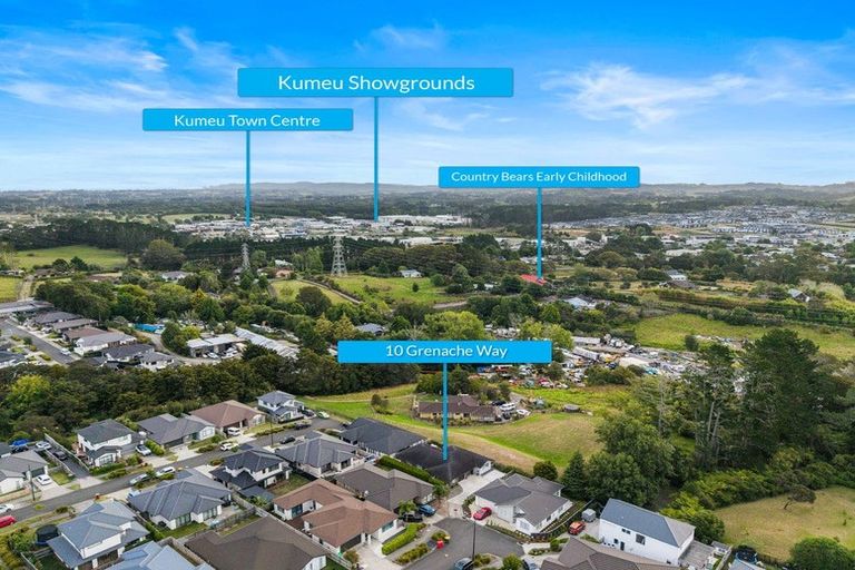 Photo of property in 10 Grenache Way, Kumeu, 0810