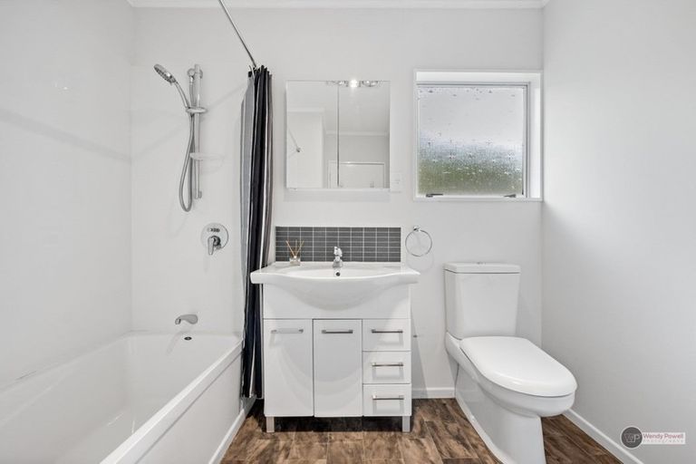 Photo of property in 3 Mossburn Grove, Kelson, Lower Hutt, 5010