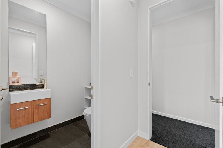 Photo of property in 52 Country Palms Drive, Halswell, Christchurch, 8025