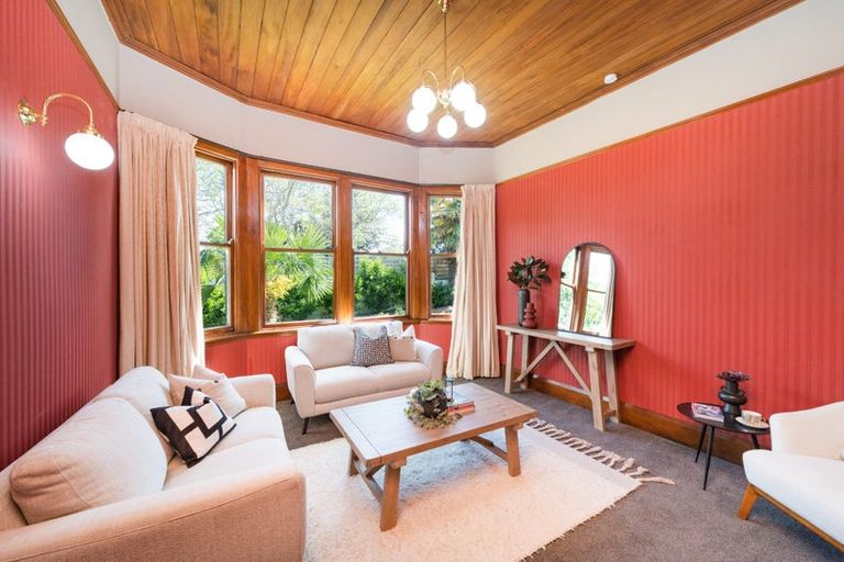 Photo of property in 16 Margaret Street, Roslyn, Palmerston North, 4414