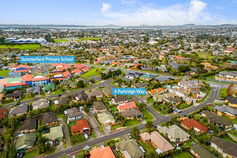 Photo of property in 4 Parkridge Way, Henderson, Auckland, 0612
