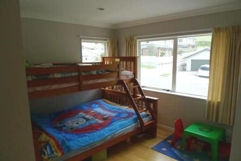 Photo of property in 41 Erlestoke Crescent, Churton Park, Wellington, 6037