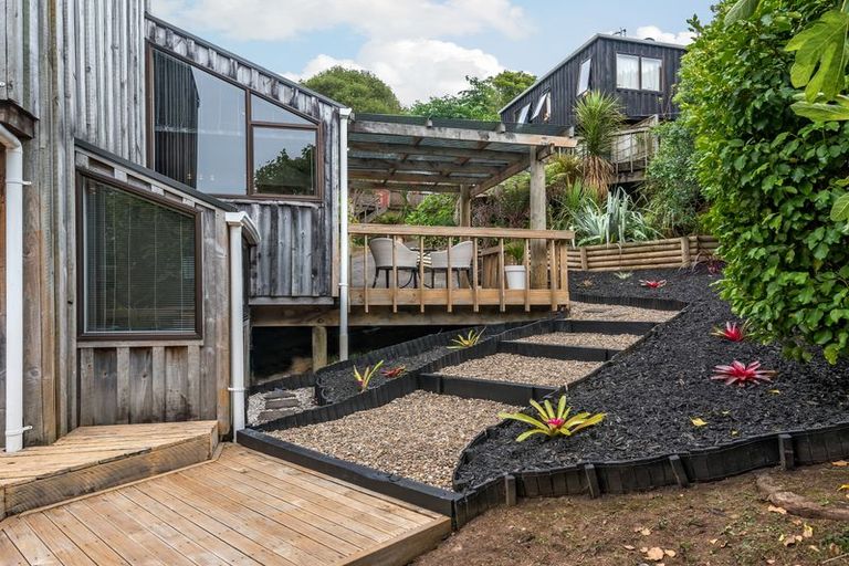 Photo of property in 2/64 Mirrabooka Avenue, Botany Downs, Auckland, 2010