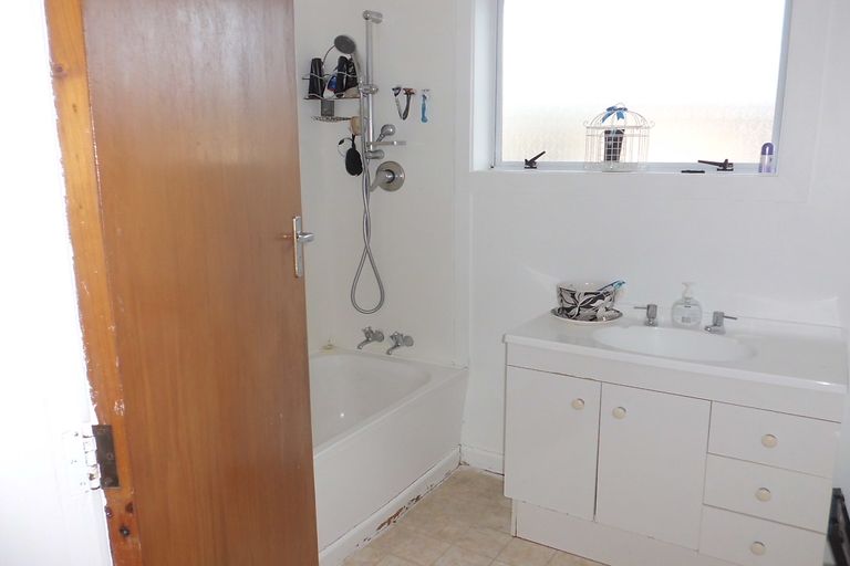 Photo of property in 65 Studholme Street, Temuka, 7920