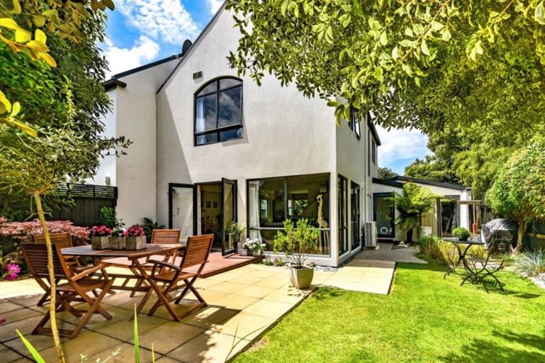 Photo of property in 4/44 London Street, Richmond, Christchurch, 8013