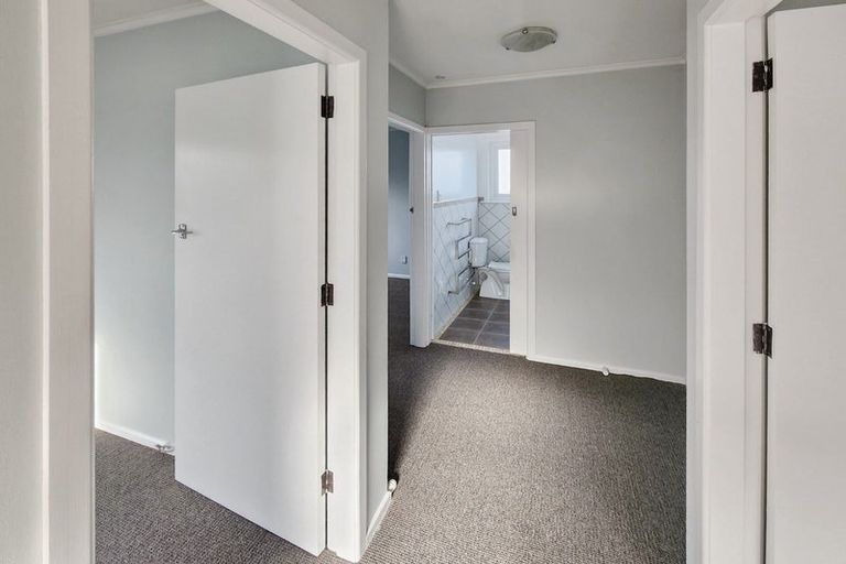 Photo of property in 75 Wai-iti Crescent, Woburn, Lower Hutt, 5010
