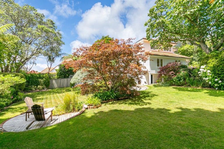 Photo of property in 22 Woodmancote Road, Khandallah, Wellington, 6035