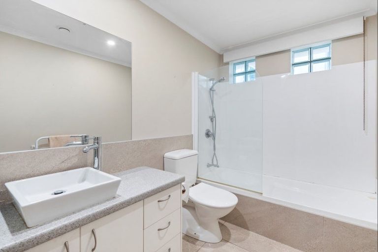 Photo of property in Paramount Apartments, 25/281 Maunganui Road, Mount Maunganui, 3116