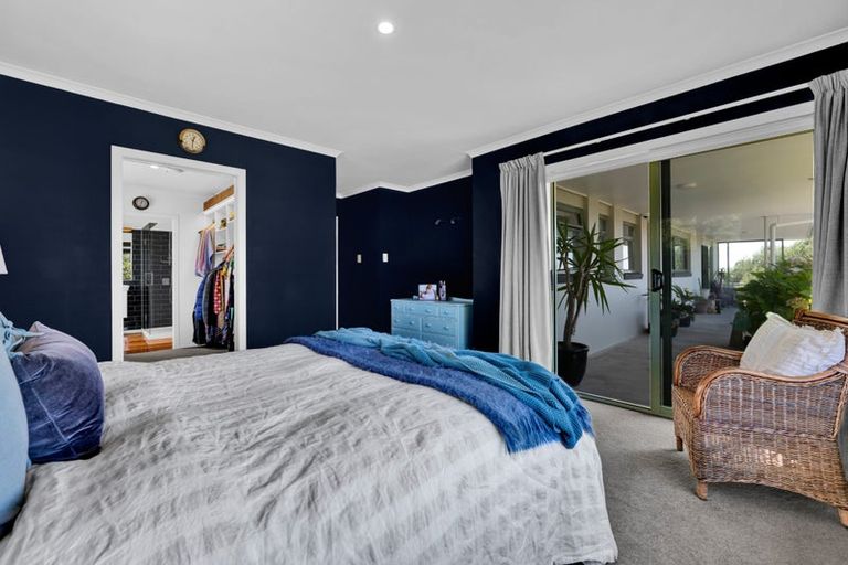 Photo of property in 24 Darwin Crescent, Spotswood, New Plymouth, 4310