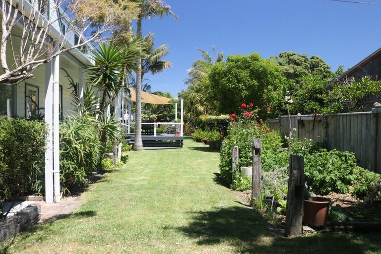 Photo of property in 11 Ohiwa Parade, Ohope, 3121