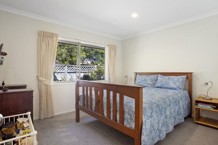 Photo of property in 17 Belmont Rise, Katikati, 3129
