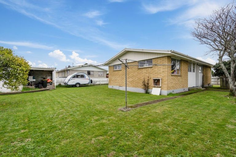 Photo of property in 42 Hinemoa Street, Levin, 5510
