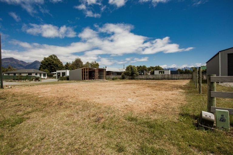 Photo of property in 28 Motu-au Close, Manapouri, 9679