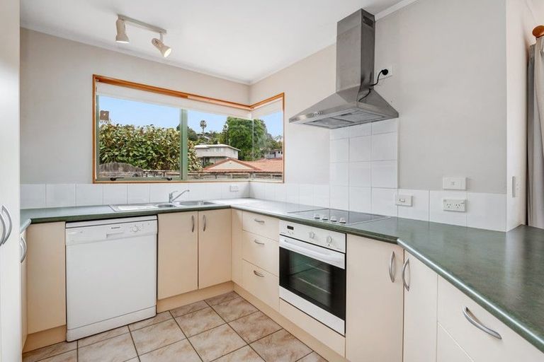 Photo of property in 12 Red Hibiscus Road, Stanmore Bay, Whangaparaoa, 0932