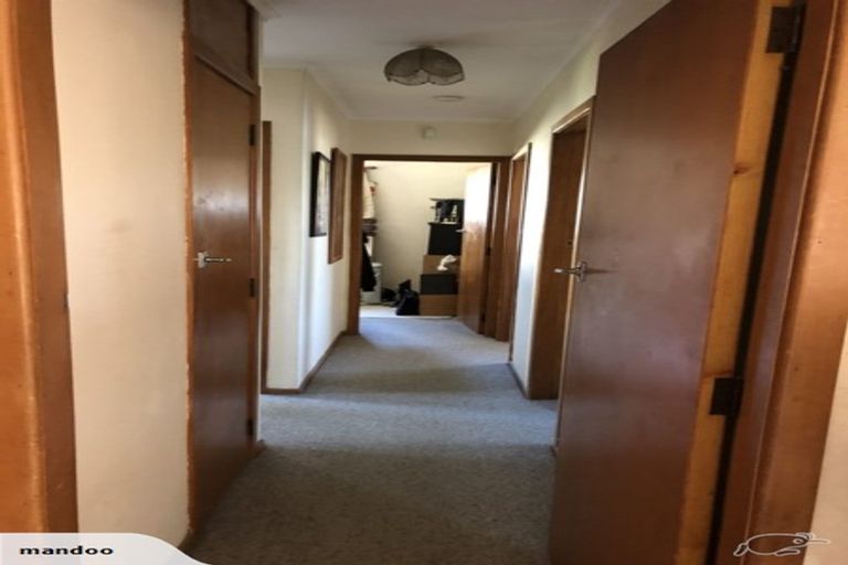 Photo of property in 27 Adams Road, Manurewa, Auckland, 2102