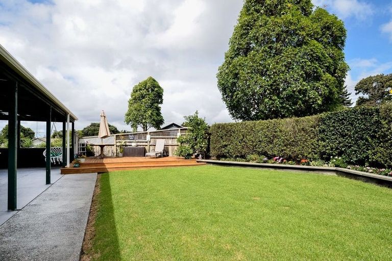 Photo of property in 137 Don Buck Road, Massey, Auckland, 0614