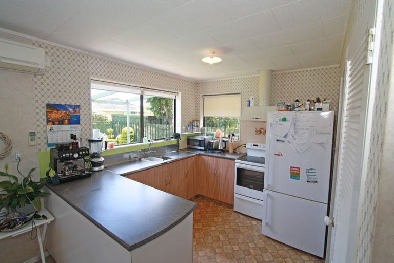 Photo of property in 13a Karamu Street, Strandon, New Plymouth, 4312