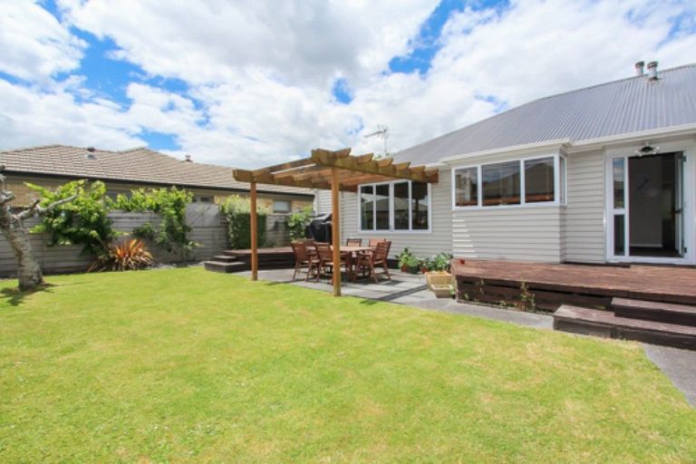 Photo of property in 20 Bolmuir Road, Forest Lake, Hamilton, 3200