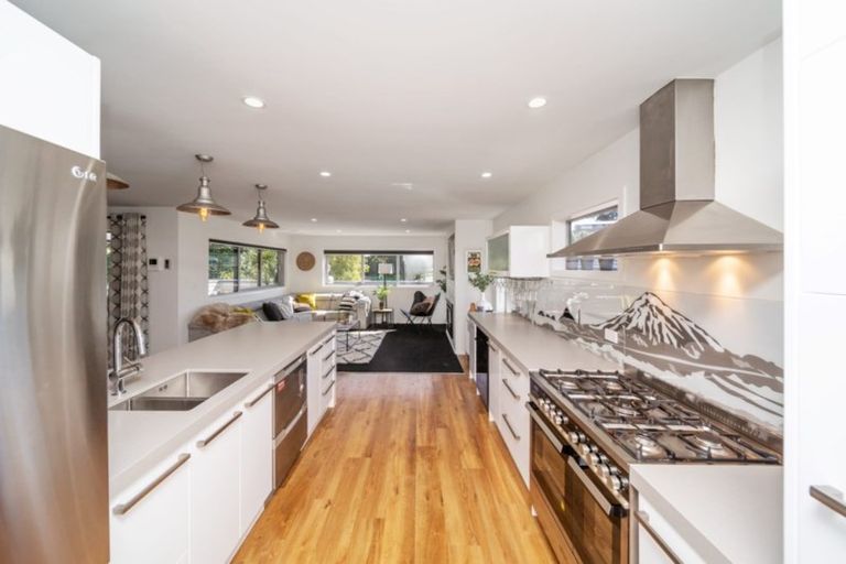 Photo of property in 19b Kenmore Street, Westown, New Plymouth, 4310