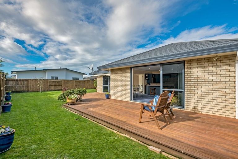 Photo of property in 42 Roberts Line, Kelvin Grove, Palmerston North, 4414