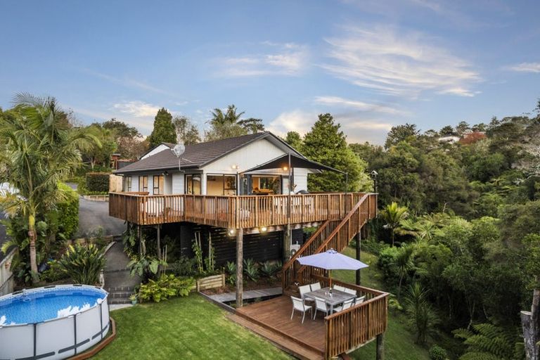 Photo of property in 110 Spinella Drive, Bayview, Auckland, 0629