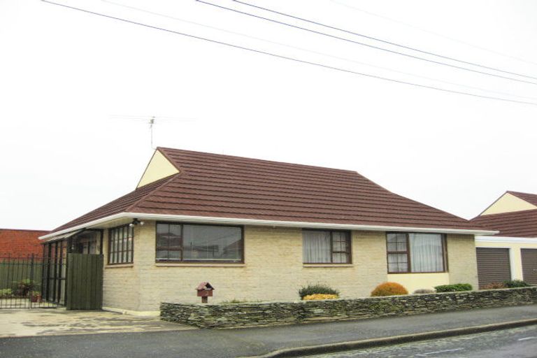 Photo of property in 2 Onslow Street, Saint Kilda, Dunedin, 9012