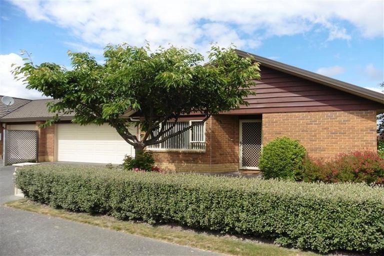Photo of property in Parkvale Estate, 1232/5 Howard Street, Parkvale, Hastings, 4122