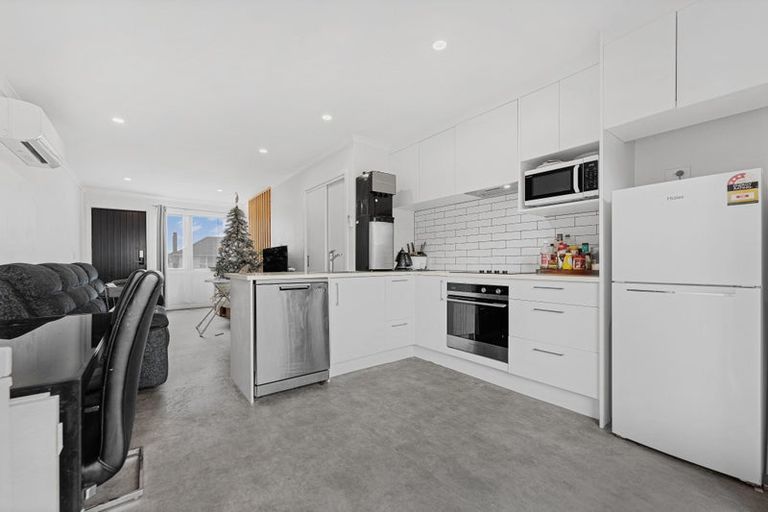 Photo of property in 2/78 Swaffield Road, Papatoetoe, Auckland, 2025