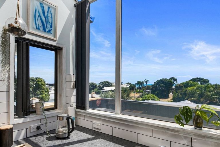 Photo of property in 1061 Papamoa Beach Road, Papamoa Beach, Papamoa, 3118