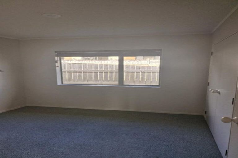 Photo of property in 26 Karamea Street, Whalers Gate, New Plymouth, 4310