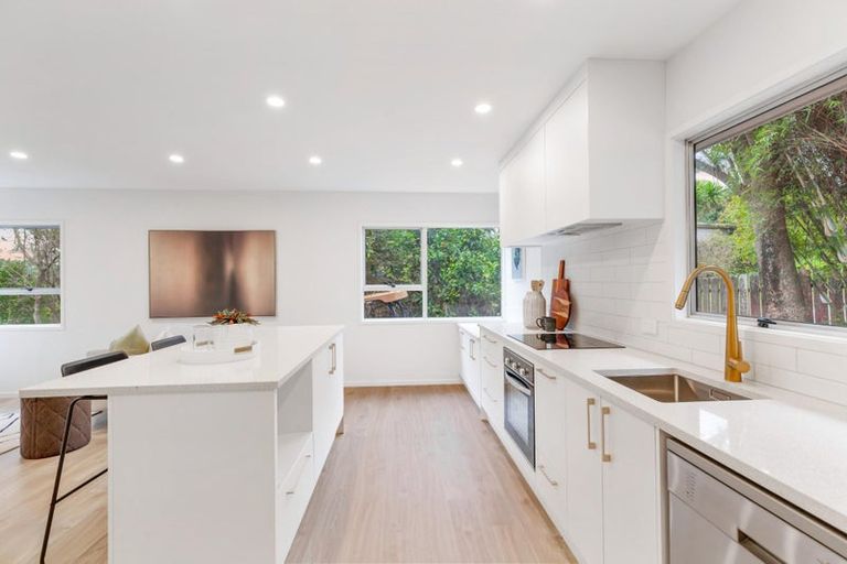 Photo of property in 176 Universal Drive, Henderson, Auckland, 0610