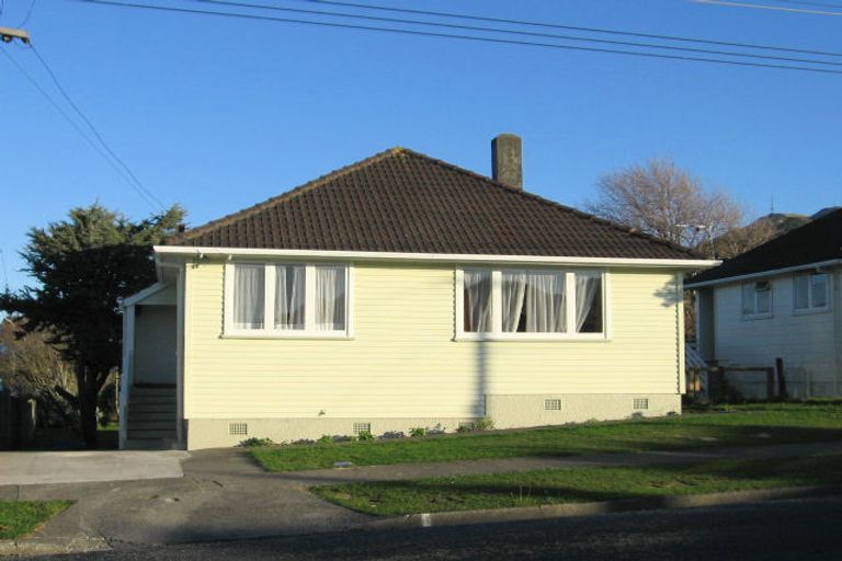 Photo of property in 13 Hukatai Street, Elsdon, Porirua, 5022