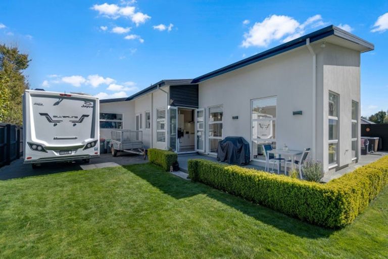 Photo of property in 29 Hemingway Place, Spencerville, Christchurch, 8083
