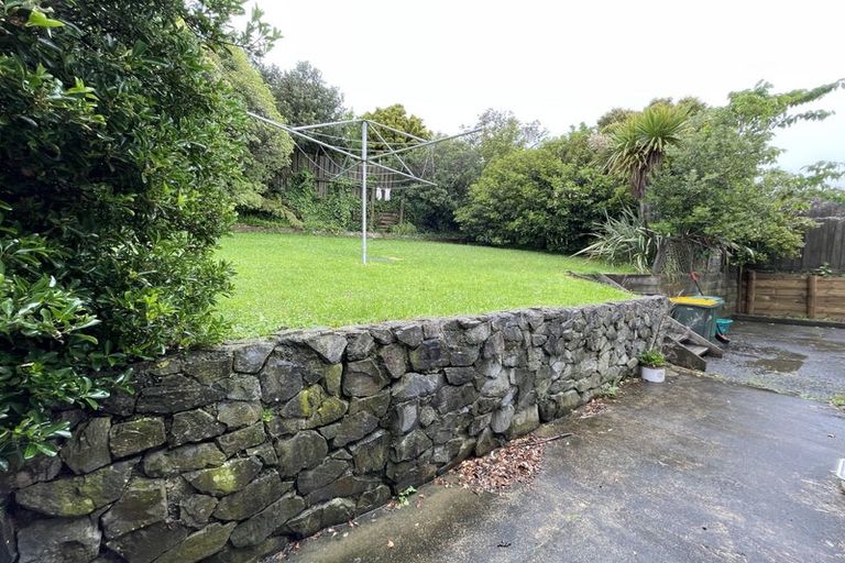 Photo of property in 8 Trinidad Crescent, Grenada Village, Wellington, 6037