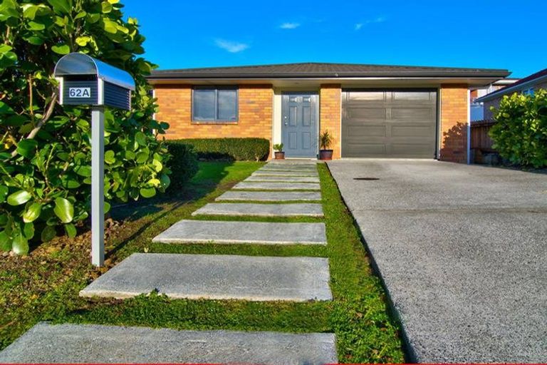 Photo of property in 62a Hutchinson Avenue, New Lynn, Auckland, 0600