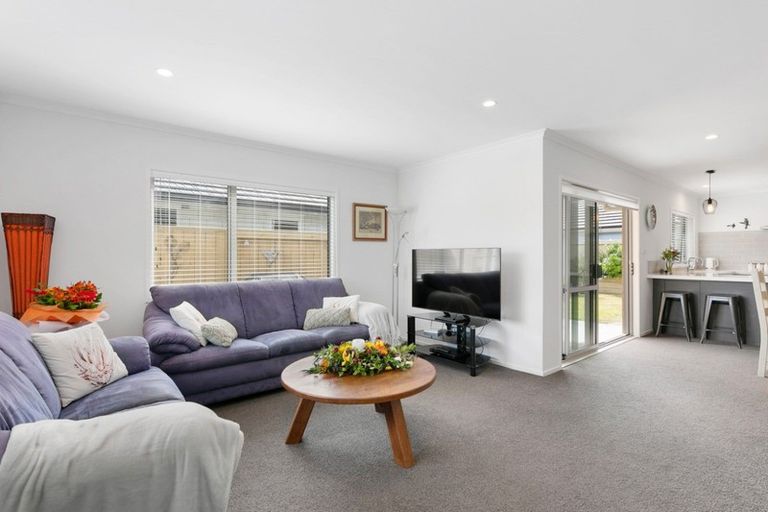 Photo of property in 20 Te Kio Crescent, Papamoa Beach, Papamoa, 3118