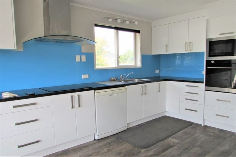 Photo of property in 176 Major Drive, Kelson, Lower Hutt, 5010