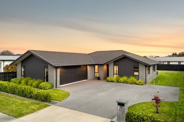 Photo of property in 12 Taraheke Drive, Taupiri, 3721