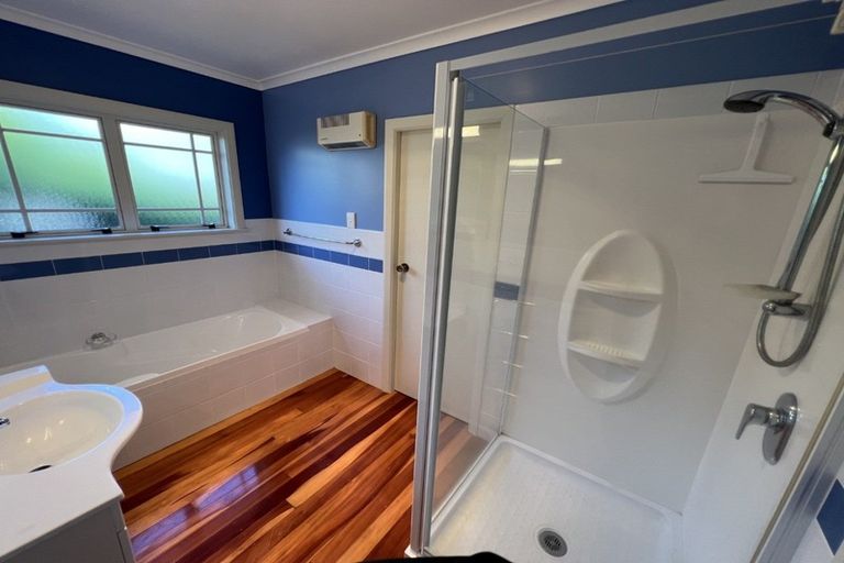 Photo of property in 54 Windsor Street, Terrace End, Palmerston North, 4410