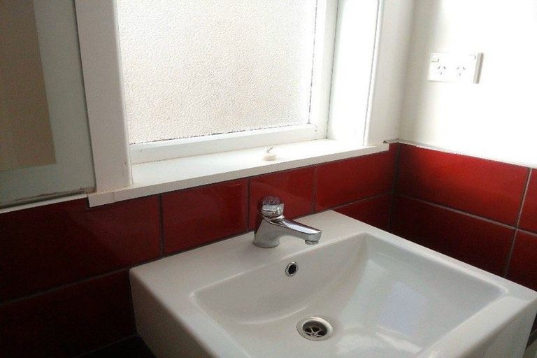 Photo of property in 104a Darlington Road, Miramar, Wellington, 6022