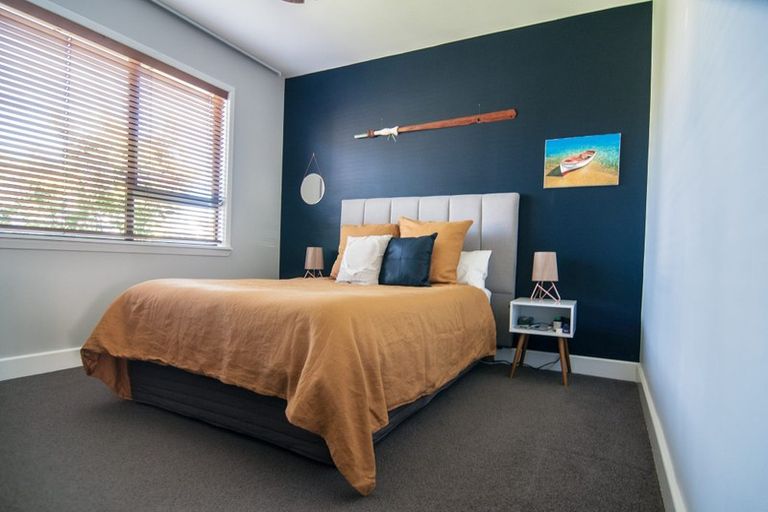 Photo of property in 117 Mackworth Street, Woolston, Christchurch, 8062