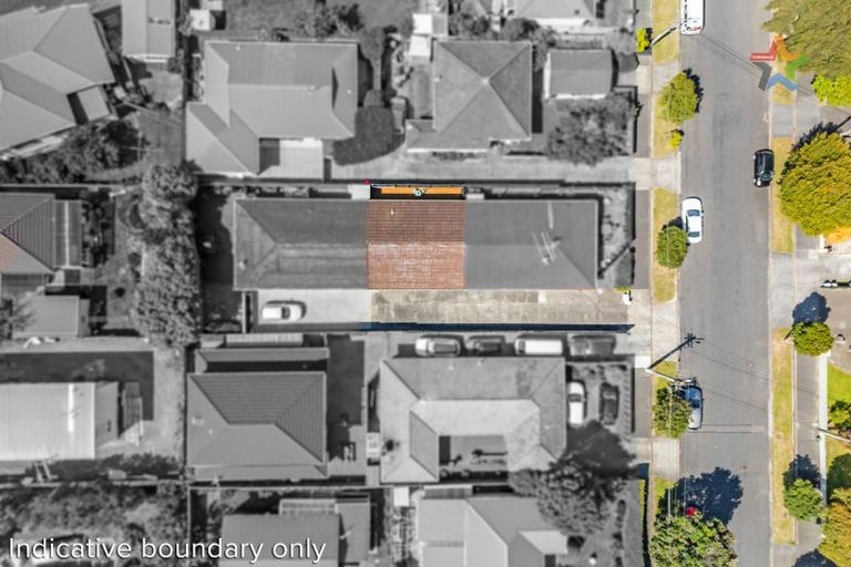 Photo of property in 2/43 Leighton Avenue, Waiwhetu, Lower Hutt, 5010