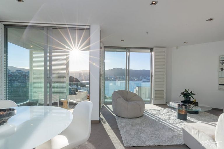 Photo of property in Alto Apartments, 3b/22 Telford Terrace, Oriental Bay, Wellington, 6011